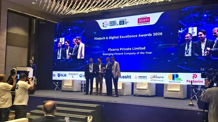 Fixerra receiving Emerging Fintech Company of the Year at the Fintech & Digital Excellence Awards 2026
